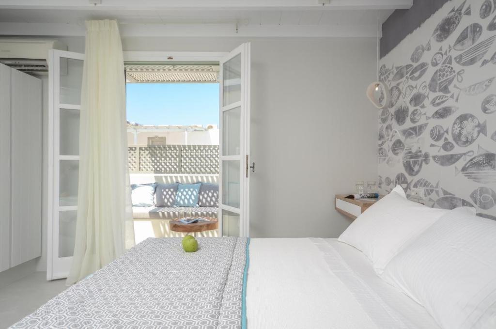 Antony Suites (Adults Only) Naxos City Экстерьер фото